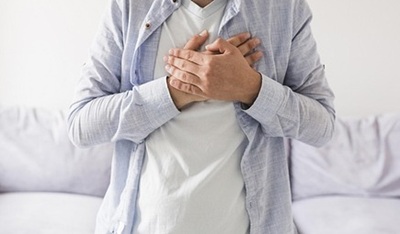 胃カメラで異常なしなのに胃の調子が悪い？原因と胃痛の効果的な治療法